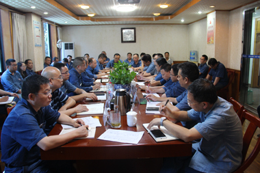 瀘天化股份公司黨委中心組傳達貫徹中共瀘州市委八屆五次全會精神