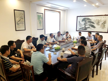 瀘天化股份公司總經(jīng)理趙永清帶隊走訪華東市場并慰問九禾江津復(fù)肥基地員工