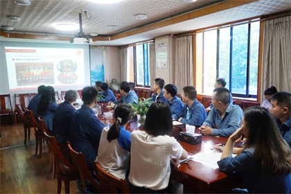 瀘天化股份公司團委召開年中工作總結暨讀書分享會