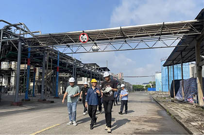 省生態(tài)環(huán)境廳大氣幫扶專家組到油脂公司檢查指導環(huán)保工作