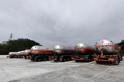 瀘天化股份公司液氨運(yùn)輸車輛停車場(chǎng)升級(jí)改造項(xiàng)目一次性通過竣工驗(yàn)收